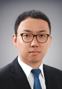 A headshot photograph of Tecnon OrbiChem consultant Hyun-Min Kim.